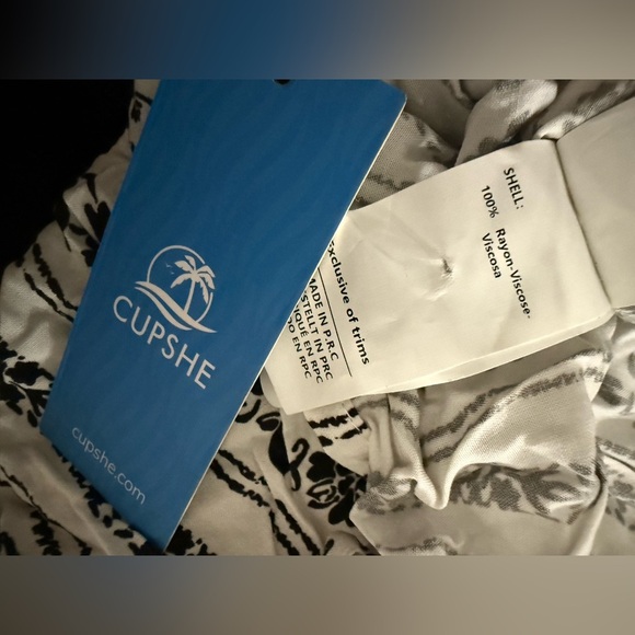 Cupshe Knotted Strap Floral Maxi Dress - Picture 6 of 8